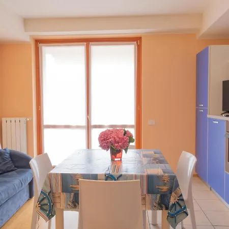 Apartment Oscar By Interhome Sirmione